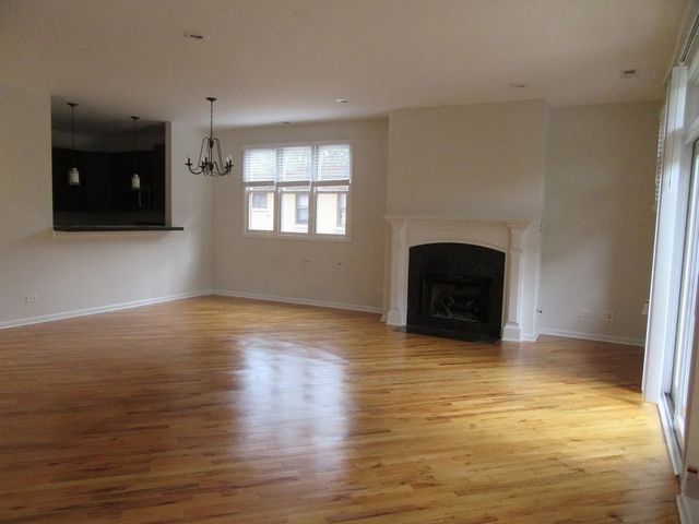 2054 W Chase Avenue 2S, Chicago, IL 60645