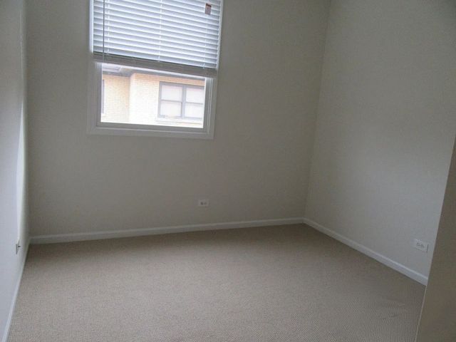2054 W Chase Avenue 2S, Chicago, IL 60645