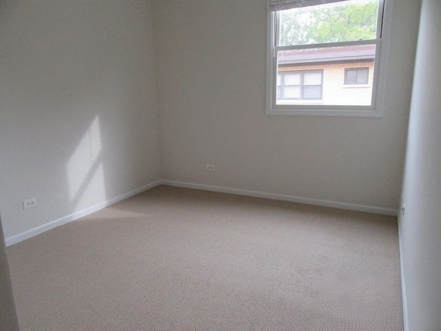2054 W Chase Avenue 2S, Chicago, IL 60645