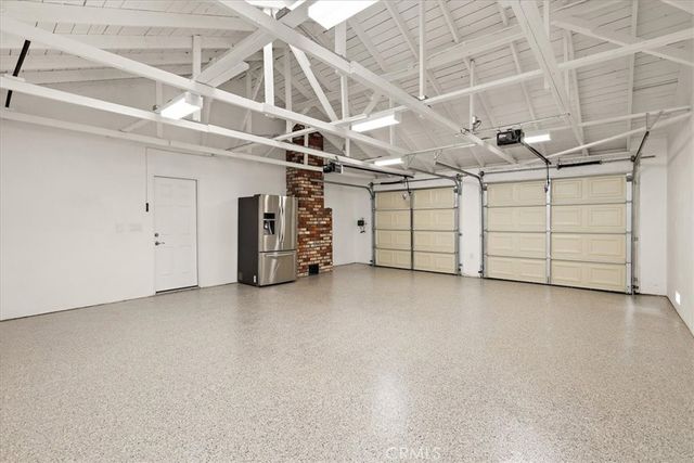 9445 51st St, Jurupa Valley, CA 92509