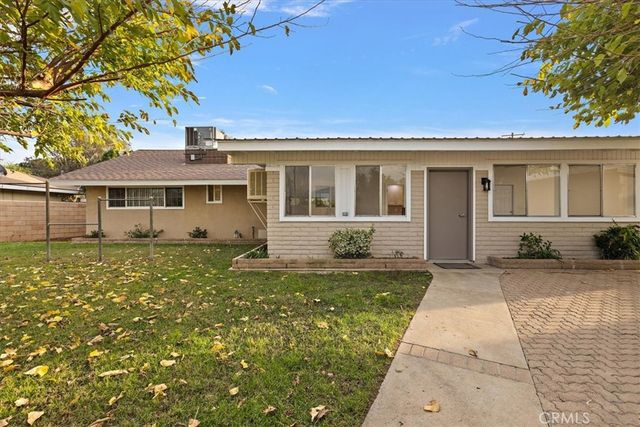 9445 51st St, Jurupa Valley, CA 92509