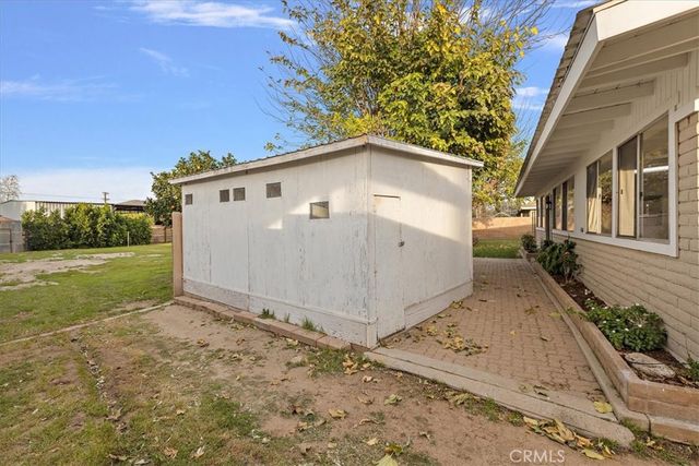 9445 51st St, Jurupa Valley, CA 92509