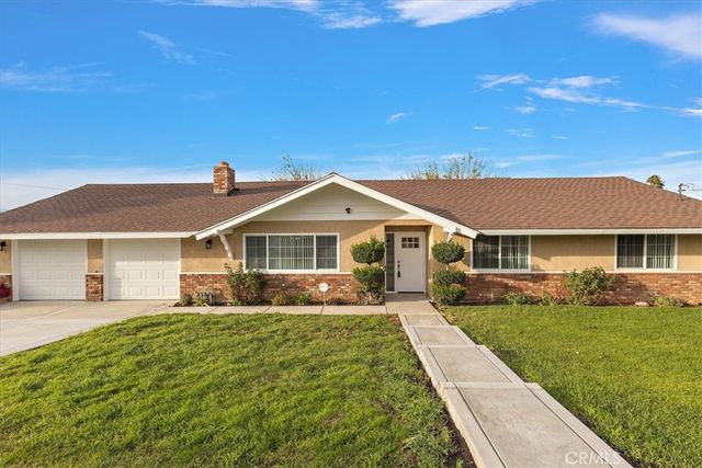 9445 51st St, Jurupa Valley, CA 92509