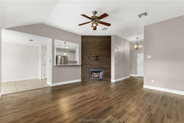 3709 Springfield Drive, College Station, TX 77845