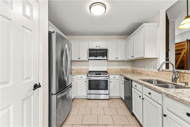 3709 Springfield Drive, College Station, TX 77845