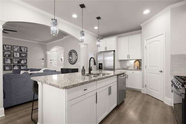 6379 Crosscreek Lane, Flowery Branch, GA 30542