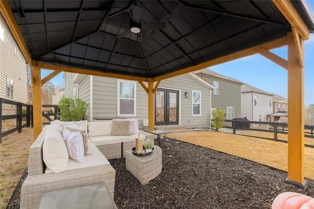 6379 Crosscreek Lane, Flowery Branch, GA 30542