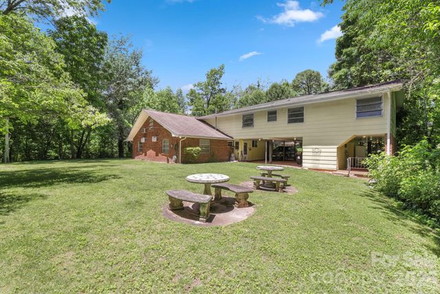 3324 Hwy 28 Road S, Bryson City, NC 28713