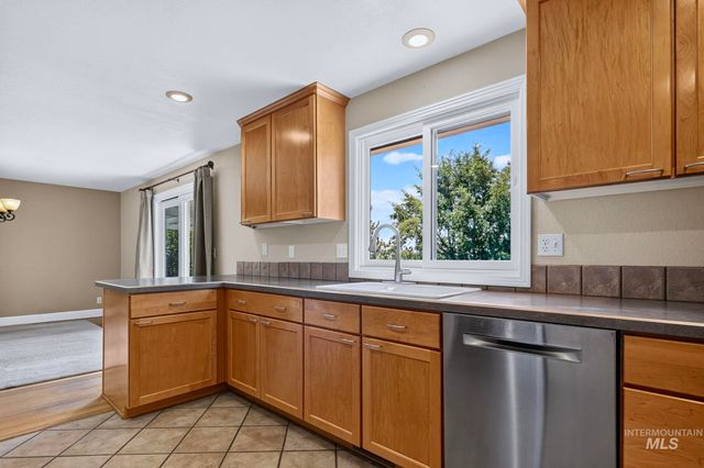2201 E Dicky Circle, Eagle, ID 83616