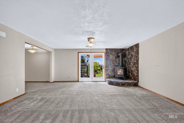 2201 E Dicky Circle, Eagle, ID 83616
