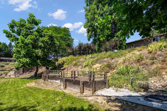 2201 E Dicky Circle, Eagle, ID 83616