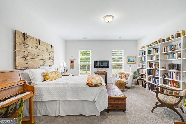 131 Crystal Lake Drive, Savannah, GA 31407