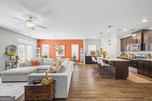 131 Crystal Lake Drive, Savannah, GA 31407