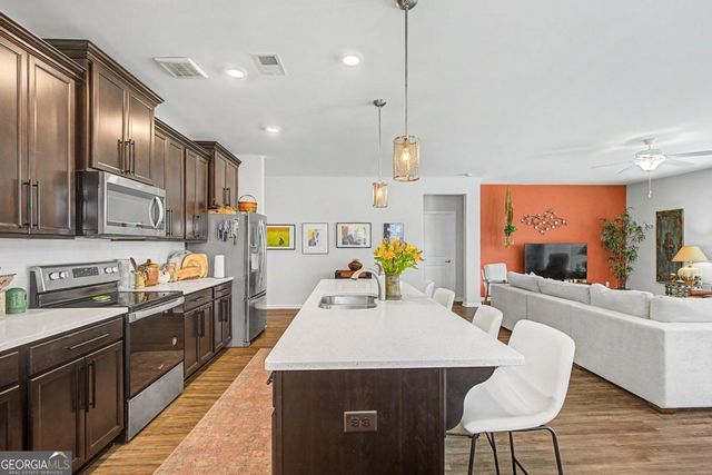 131 Crystal Lake Drive, Savannah, GA 31407
