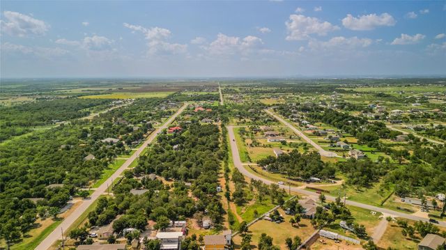 360 Oak Arbor TRL, Del Valle, TX 78617