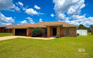 33701 Rosalia Avenue, Lillian, AL 36549