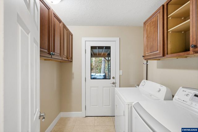 1001 Murlark Av NW, Salem, OR 97304