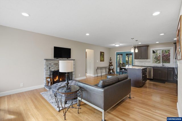 1001 Murlark Av NW, Salem, OR 97304