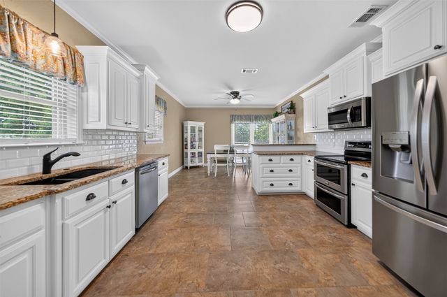 224 Private Road 6243, Canton, TX 75103