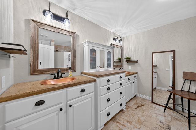 224 Private Road 6243, Canton, TX 75103