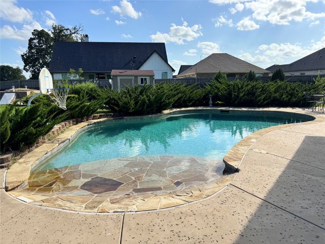 224 Private Road 6243, Canton, TX 75103