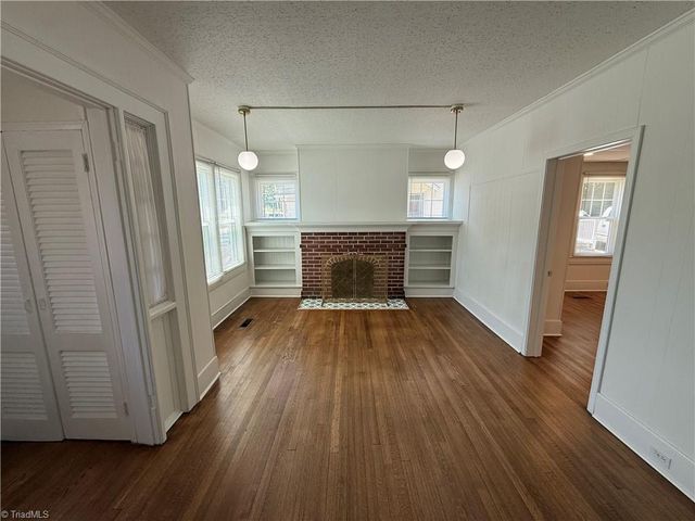 1529 W First Street, Winston-salem, NC 27101