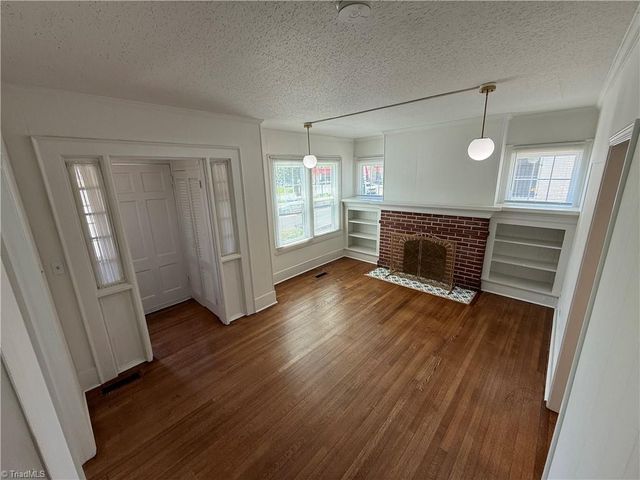 1529 W First Street, Winston-salem, NC 27101