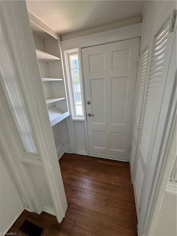 1529 W First Street, Winston-salem, NC 27101