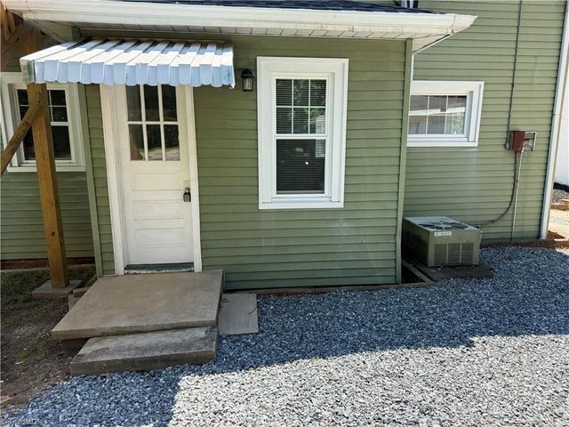 1529 W First Street, Winston-salem, NC 27101