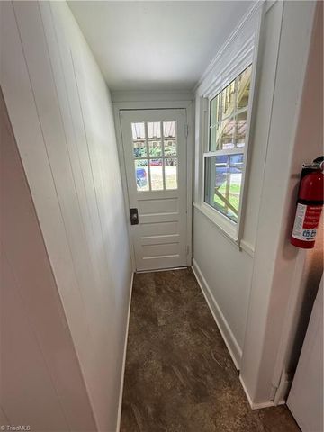 1529 W First Street, Winston-salem, NC 27101