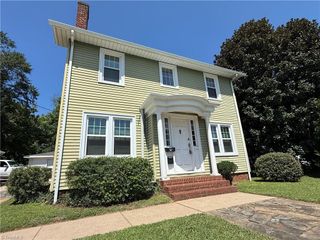 1529 W First Street, Winston-salem, NC 27101