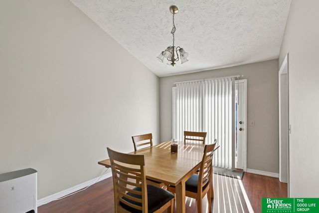 3721 Lynwood Drive, Bellevue, NE 68123