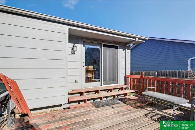 3721 Lynwood Drive, Bellevue, NE 68123