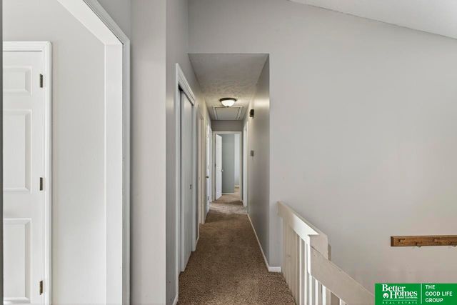 3721 Lynwood Drive, Bellevue, NE 68123