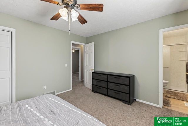 3721 Lynwood Drive, Bellevue, NE 68123