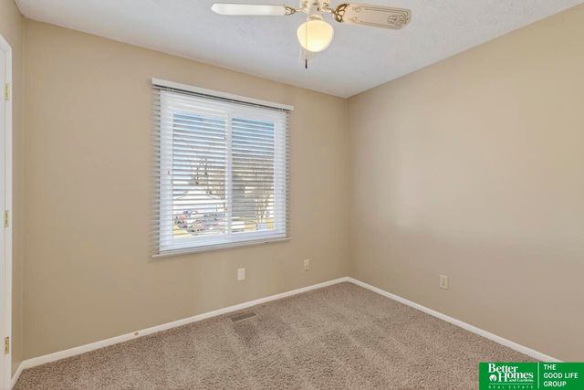 3721 Lynwood Drive, Bellevue, NE 68123