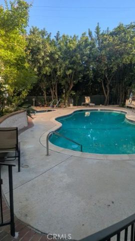 13214 Moorpark 108, Sherman Oaks, CA 91423