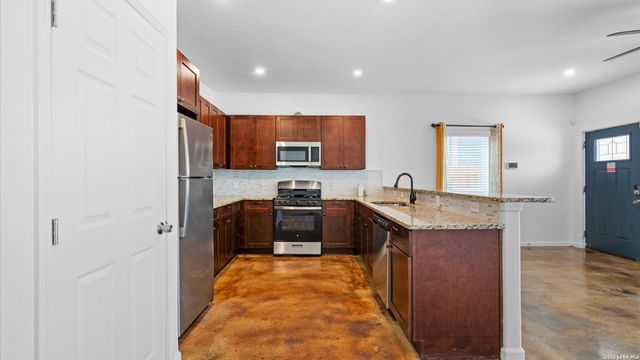 906 Gulf Unit 102, San Antonio, TX 78202