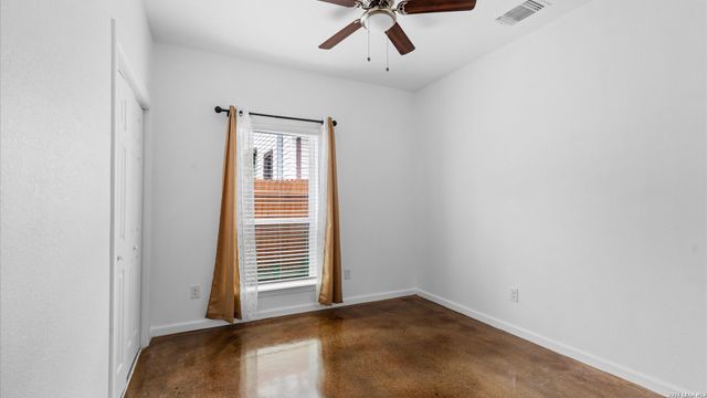 906 Gulf Unit 102, San Antonio, TX 78202