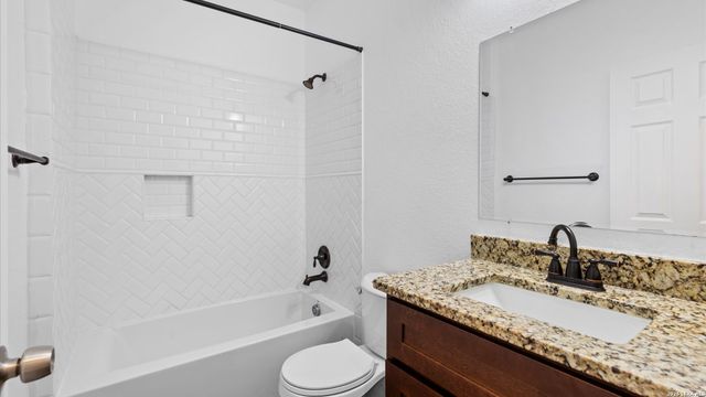 906 Gulf Unit 102, San Antonio, TX 78202
