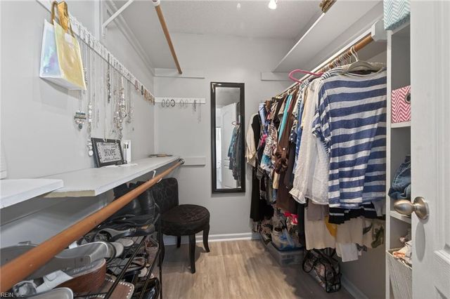 523 Whisper WALK, Chesapeake, VA 23322