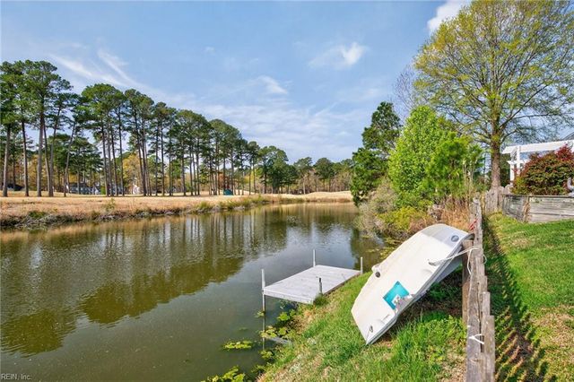 523 Whisper WALK, Chesapeake, VA 23322