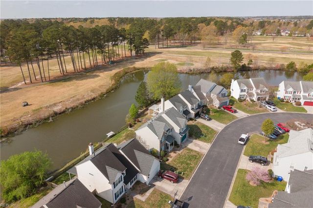 523 Whisper WALK, Chesapeake, VA 23322