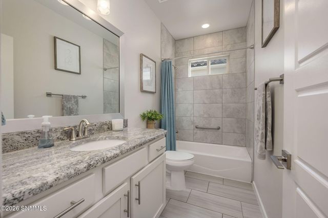 6816 Electra Avenue, Las Cruces, NM 88012