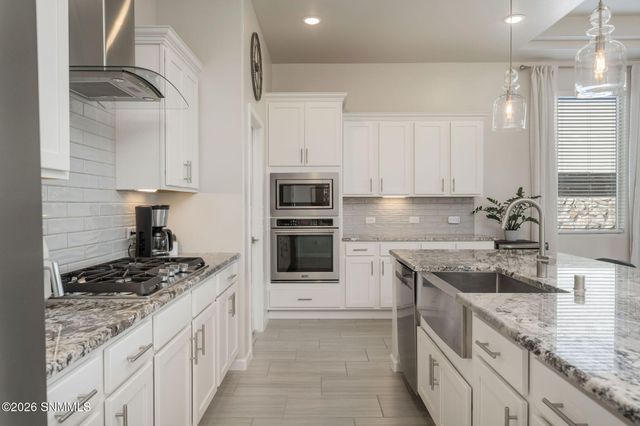 6816 Electra Avenue, Las Cruces, NM 88012