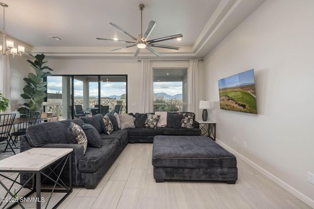 6816 Electra Avenue, Las Cruces, NM 88012