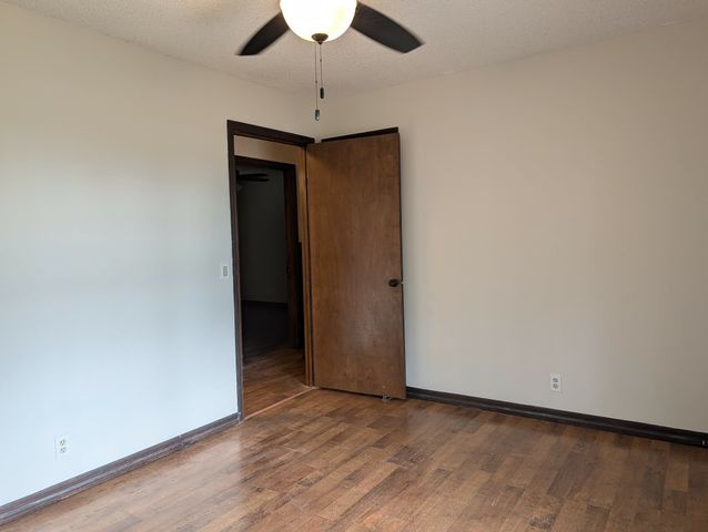 1581 Galen Rd, Lafayette, TN 37083