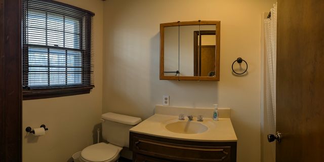 1581 Galen Rd, Lafayette, TN 37083
