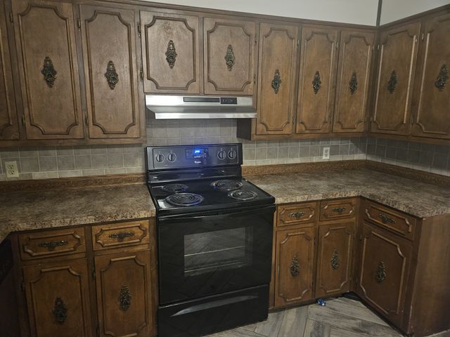 1581 Galen Rd, Lafayette, TN 37083