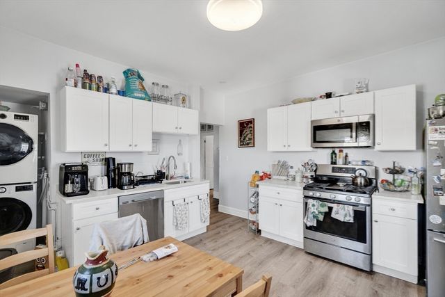 39 Union St, Boston, MA 02135